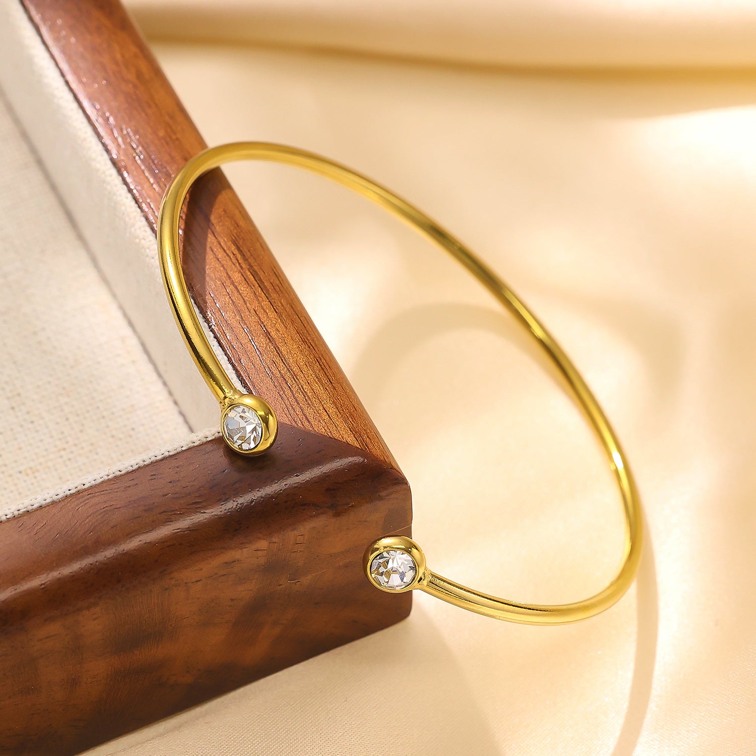 Bangle Classic  B211