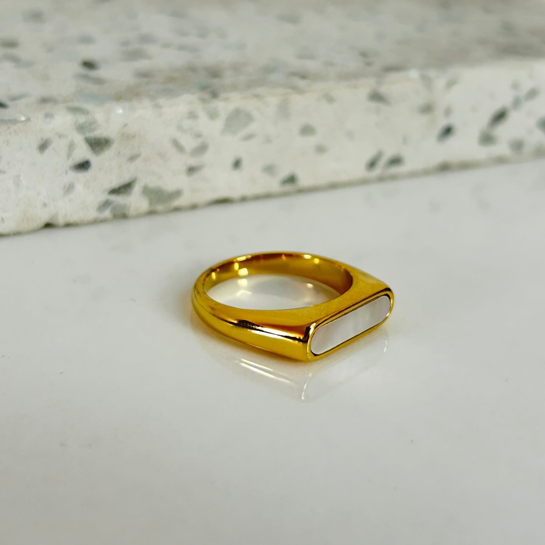 Anillo Aura Nácar R055